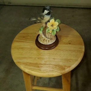 Porcelana Andrea by Sadek "Black-Capped Chickadee" muy buen estado - Imagen 1 de 2