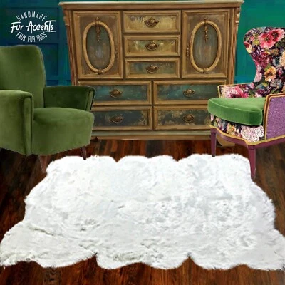 Alfombra de piel de borde aleatorio, alfombra grande blanca peluda, tamaño de habitación, hecha a mano 8' x 10' Foto 1 de 4