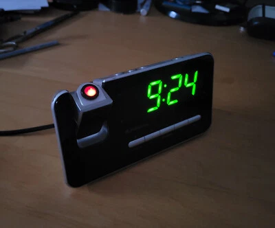 AudioSonic CL-1492 Uhrenradio, die Uhrzeit wird an die Decke projeziert - Bild 1 von 4