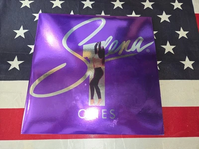 Selena ONES Album Foto 1 de 4