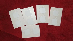 Verkaufe 5 x 2 Original Apple iPad, IPhone, MacBook Aufkleber Sticker - Bild 1 von 4