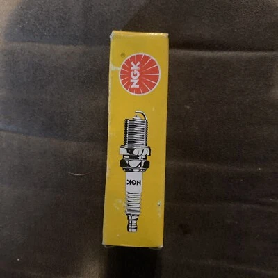 Bujía resistencia NGK CR10EK SUZUKI GSXR750 1988-1992; YAMAHA YZF R6 1999-2016, Foto 1 de 2