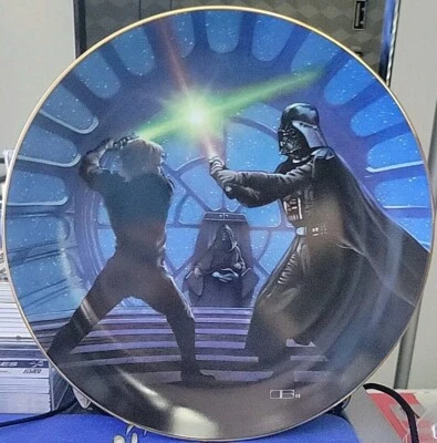 Star Wars Hamilton Collection - Luke Skywalker & Darth Vader Collector Plate - Image 1 of 4
