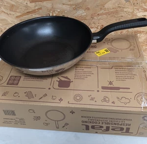 Tefal Comfort Max 28cm Stainless Steel Wok Pan – Durable Non-Stick Pan - Picture 1 of 10