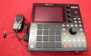 SECUENCIADOR MIDI CENTRO DE PRODUCCIÓN MUSICAL INDEPENDIENTE AKAI PROFESIONAL MPC ONE - Imagen 1 de 8