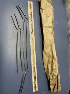 Nuevo de Lote Original 1967 1968 Chrysler 300 New Yorker Newport Protectores de Borde de Puerta 2840530 - Imagen 1 de 8
