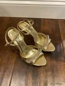 Sandalias doradas con tiras para mujer Sizzle de Coloriffics talla 6,5 pedrería - Imagen 1 de 6