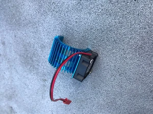 Disipador de calor del motor + ventilador de refrigeración para Traxxas 1/10 Stampede/Slash 4x4 B - Imagen 1 de 3