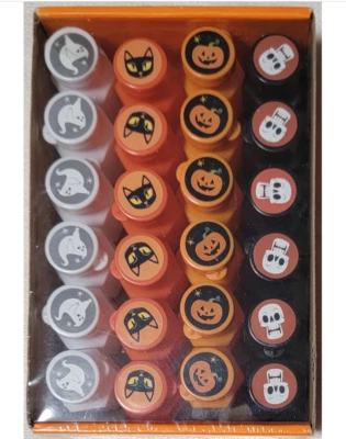 NEW Hyde and Eek Boutique 24 Count Halloween Bubbles Party Favors - Image 1 of 2