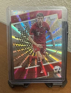 2017 Panini Revolution - Thomas Muller #84 Sunburst - Picture 1 of 2