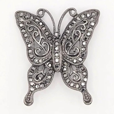 Broche prendedor mariposa diamantes de imitación Lia Sophia "Wind Song" tono plata oscuro filigrana Foto 1 de 4