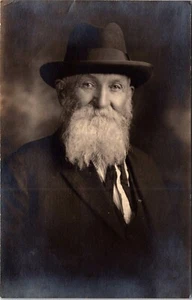 HANDSOME BEARDED GENTLEMAN : FASHIONABLE : PRIVATE STUDIO : RPPC 1910-1930 - Picture 1 of 2