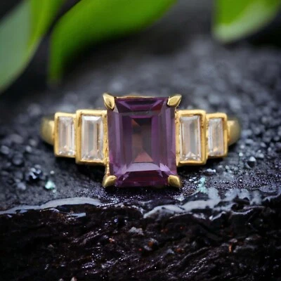 9k Solid Gold 8x6MM Emerald Shape Natural Alexandrite Ring Cubic Zirconia Ring - Image 1 of 4