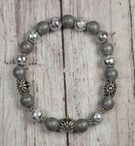 Foil Glass Matte Silver Clay Metal Spacer Stretch Bracelet Handmade 7.5" - Picture 1 of 3