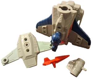 Vintage 1986 Kenner Centurions Ace McCloud Back Pack & Orbital Interceptor Parts - Picture 1 of 22