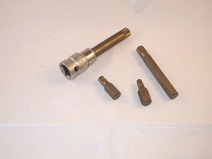 A FIVE PIECE SPLINE BIT SET 1/2" SQUARE DRIVE . - Picture 1 of 1