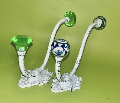 2 ganchos de cabide de parede de ferro pintado azul porcelana e resina chapéu e casaco Delft - Imagem 1 de 4