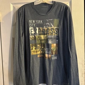 Express Graphic Print T-Shirt Blue W Logo Size large  Men Crew Neck New York - Picture 1 of 4