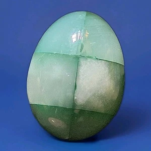 Huevo de piedra muy coleccionable inusual color turquesa/verde azulado vintage aprox 70 mm - Imagen 1 de 7