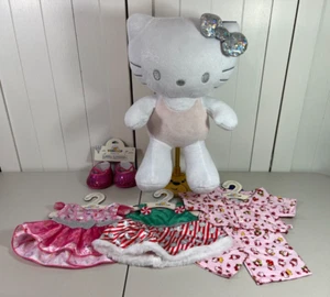 🎄Build A Bear Holiday 25th Anniversary White Hello Kitty mit NEUEN Outfits & Schuhen - Bild 1 von 8