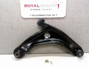 Toyota Prius C 2013- 2018 Lower Right Front Control Arm Genuine OEM OE - Picture 1 of 4