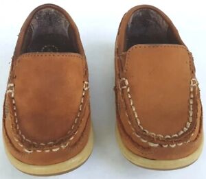  Leather Cherokee Slip On Shoes  size 5  Child