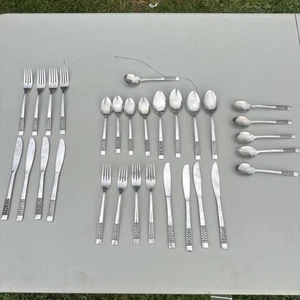 VTG Rogers 28 piece CASA VISTA Pattern Stainless KOREA Flatware MCM See Pics - Picture 1 of 15