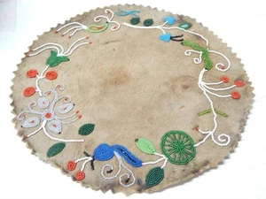 ANTIQUE WOODLANDS CREE / CHIPPEWA INDIAN BEADED BRAIN TANNED HIDE MAT -c1890-20s - Picture 1 of 5