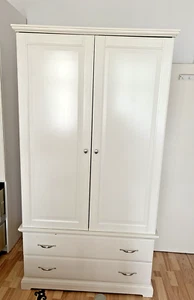 Großer Weißer Kleiderschrank mit viel Stauraum - verhandelbarer Preis - Bild 1 von 3