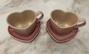 Le Creuset Corazón Taza Cuarzo Rosa con Platillo Juego de 2 Sin Caja Usado JAPÓN - Imagen 1 de 10