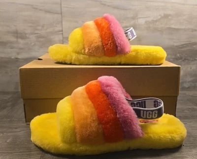 *NUEVO* ZAPATILLAS DESLIZANTES TODO GÉNERO Talla 6 AMARILLO ARCO IRIS UGG PELUSA SÍ 1116157K Foto 1 de 4