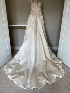Anjolique Wedding dress size 8 Champagne - Picture 1 of 11