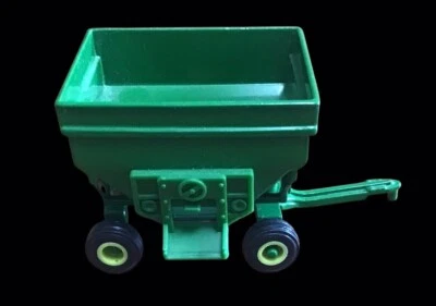 John Deere Farm Implement Gravity Feed Wagon 1:64 Scale Ertl #5552-9011 Diecast - Image 1 of 4