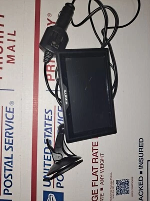 Garmin Drive 50 LM GPS Navigator Black Bundle w/ Original Charger and Mount used - Image 1 of 3