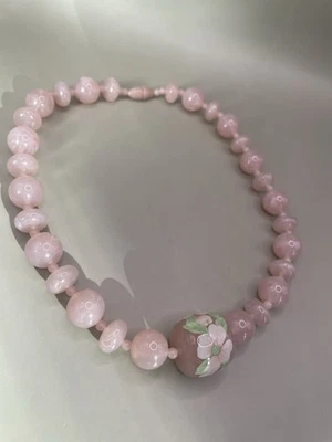 "Collar retro vintage rosa pálido lucite pintado flor cuentas 17,5"" cuello" Foto 1 de 3