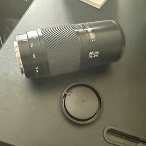 Minolta Maxxum AF 70-210mm f4 Telephoto Zoom lens "Beer Can" EUC - Picture 1 of 9