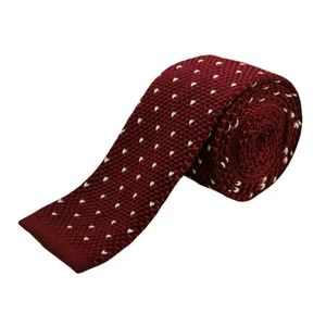 Men's Maroon With White Small Heart Knit 2.5 Inch Wide And 58 Inch Long Necktie - Picture 1 of 3
