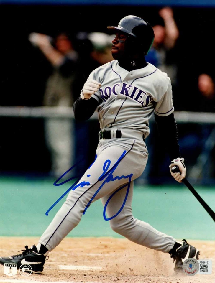 Foto Beckett 50396 autografiada/firmada de Eric Young de los Colorado Rockies 8x10 Foto 1 de 1