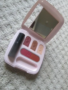 NWOB Mary Kay Pink Medium Custom Compact w/Lipstick, Eye Shadows, Blush - Picture 1 of 5