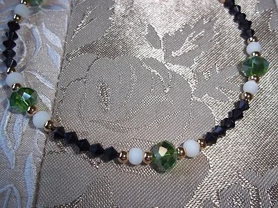 Tornozeleira feita à mão 10,5 polegadas cristal verde e cristal preto e contas de vidro branco L-19 - Imagem 1 de 3