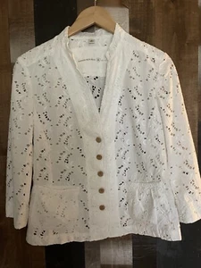Banana Republic White Eyelet Blazer Size 10 Embroidered Wood Buttons Pockets - Picture 1 of 17
