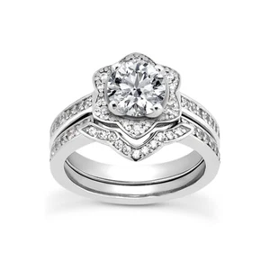 Juego de anillos de compromiso con halo de oro de 18 k con diamantes naturales redondos D/SI1 de 3,63 quilates - Imagen 1 de 6