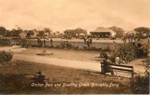 PRINTED POSTCARD OF THE BOWLING GREEN, BROUGHTY FERRY, ANGUS, SCOTLAND - Picture 1 of 2