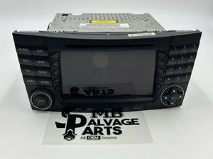 03-08 Mercedes W211 E55 E320 E350 Radio CD Navigation Head Unit 2118202397 OEM - Bild 1 von 8