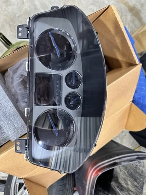 2007 to 2014 Cadillac Escalade Instrument Speedometer Cluster Gauge tn257450 - Image 1 of 4