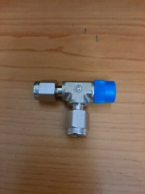 Футболка Swagelok SS-200-3TMTTBT, 1/8 дюйма Bore Thru Run,  - Изображение 1 из 2