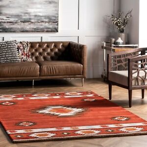 nuLOOM Handmade Southwestern Geometric Wool Area Rug in Burnt Orange Wine Color