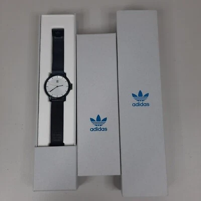Reloj Adidas Originales District M1 Artículo Z04-005 Z04005 Banda Milanaise Foto 1 de 3