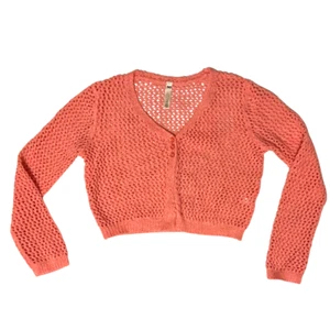 Girl's Crochet Cropped Cardigan Sweater Size S (7) Partial Button Closure - Picture 1 of 4