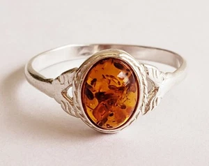 BALTIC AMBER Ring 925 STERLING SILVER Ring Genuine HONEY AMBER RING 1.5g SZ 7.5 - Picture 1 of 6